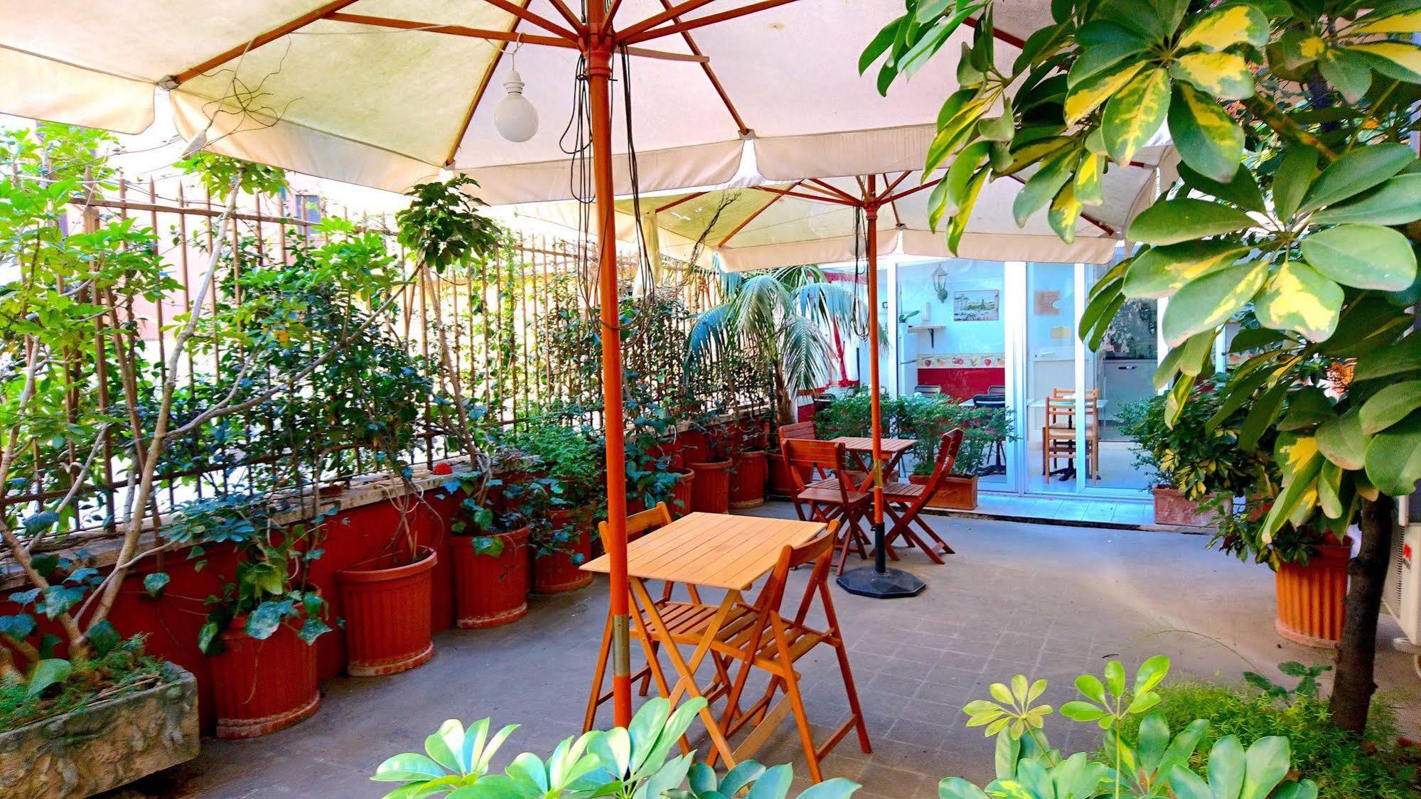 B&B San Michele A Porta Pia Rome Exterior photo